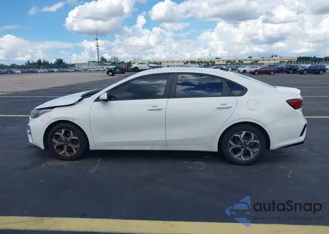 2020 Kia Forte Lxs из США, поврежденный, VIN 3KPF24AD9LE233870